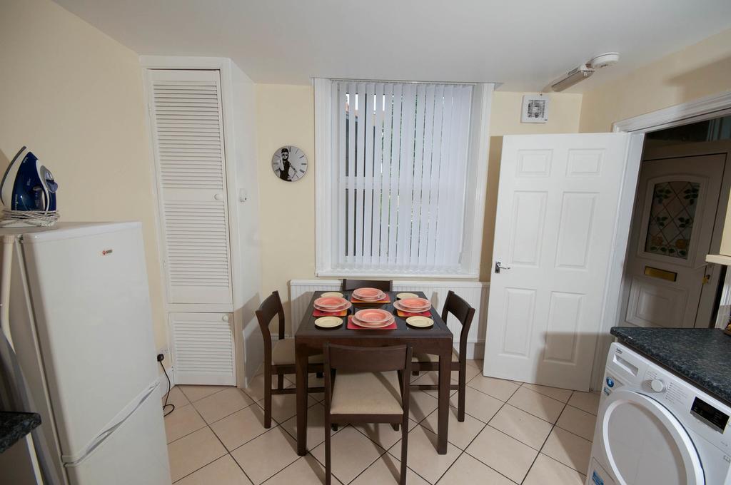 בירקנהד Marley Mansion Apartments - Borough חדר תמונה
