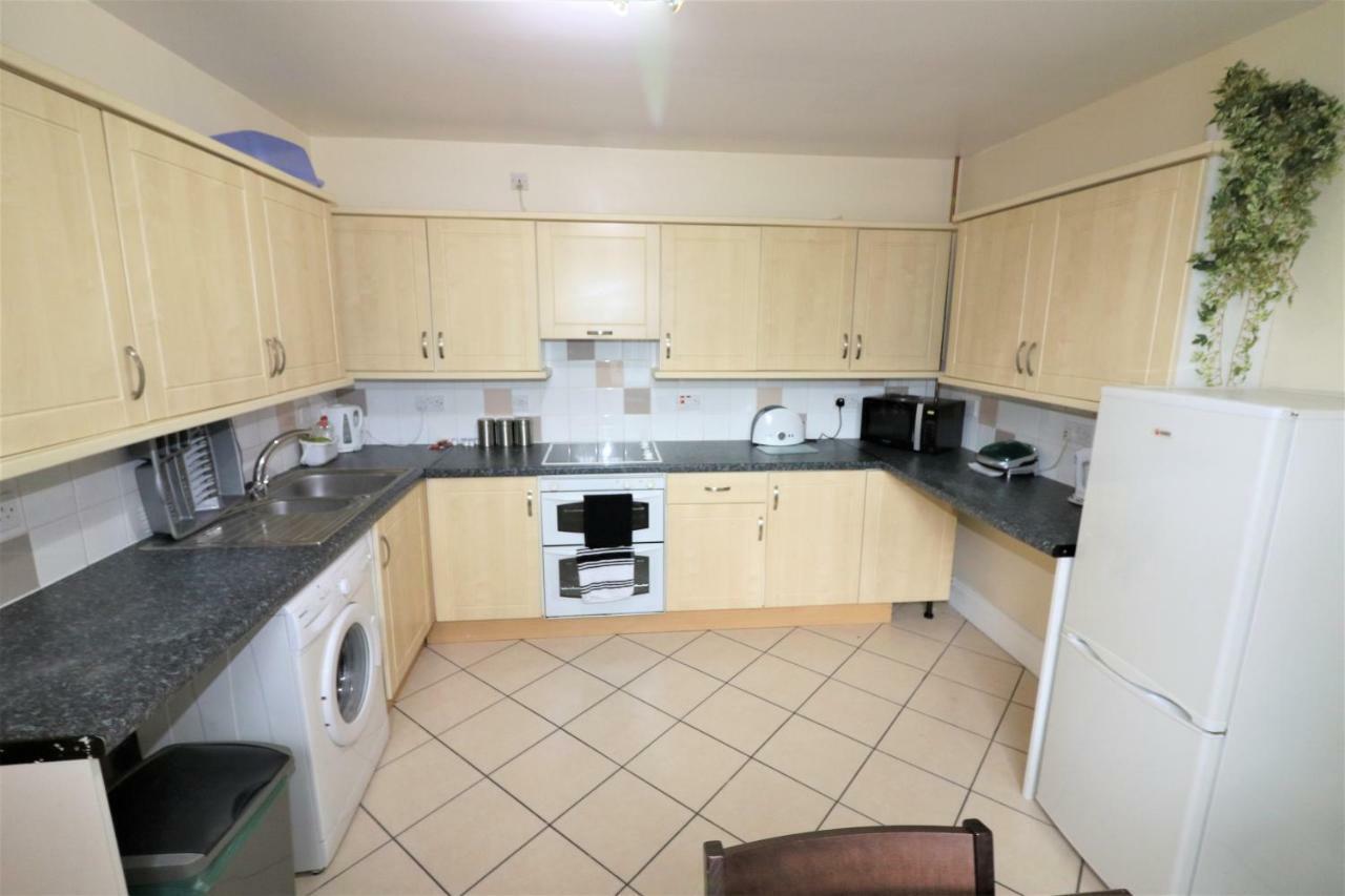 בירקנהד Marley Mansion Apartments - Borough מראה חיצוני תמונה