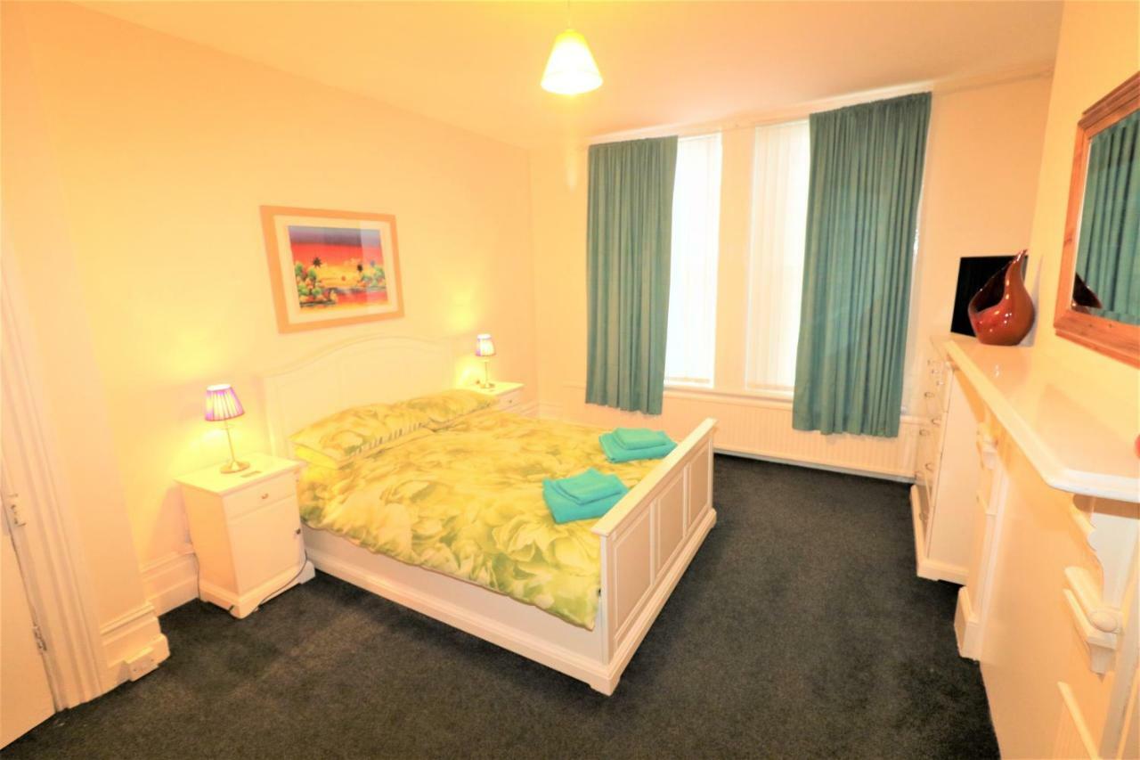 בירקנהד Marley Mansion Apartments - Borough מראה חיצוני תמונה